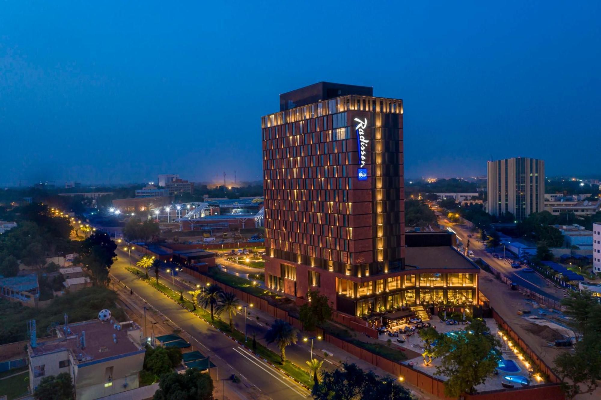 Radisson Blu Hotel & Conference Center, Niamey Ngoại thất bức ảnh