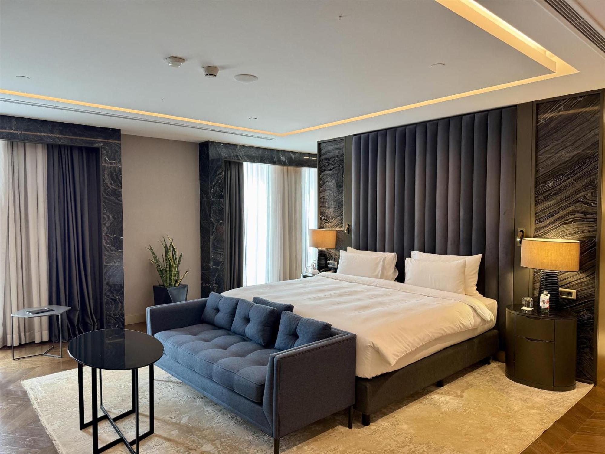 Radisson Blu Hotel & Conference Center, Niamey Ngoại thất bức ảnh
